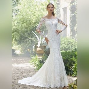 Long Sleeve Off Shoulder Lace Wedding Dress